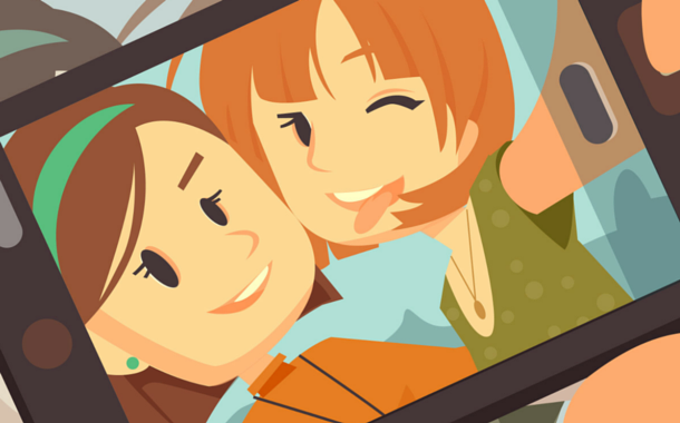 The Selfie addict friend trave