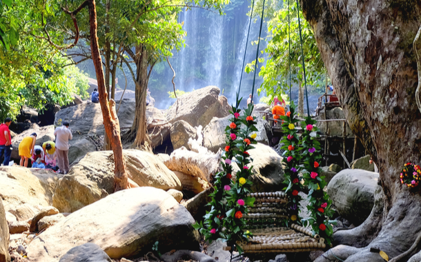 Waterfall Swing, Phnom Kulen National Park, Cambodia Waterfall Swing, Phnom Kulen National Park, Cambodia